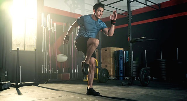 Benefici dell'allenamento di forza con una pistola massaggiante Boosted